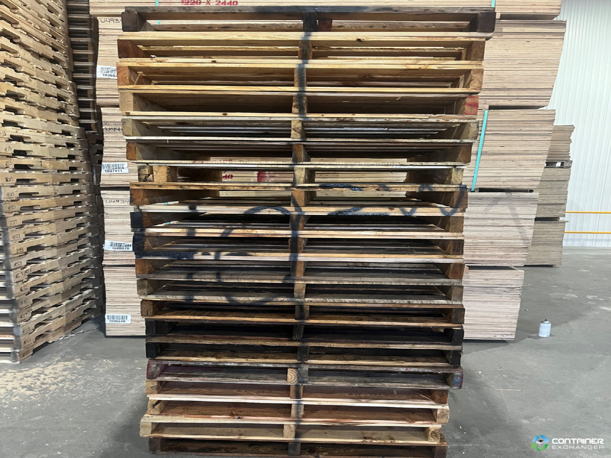 New 40x48x4.5 Standard 2 Way Wood Pallets Ontario Container Exchanger